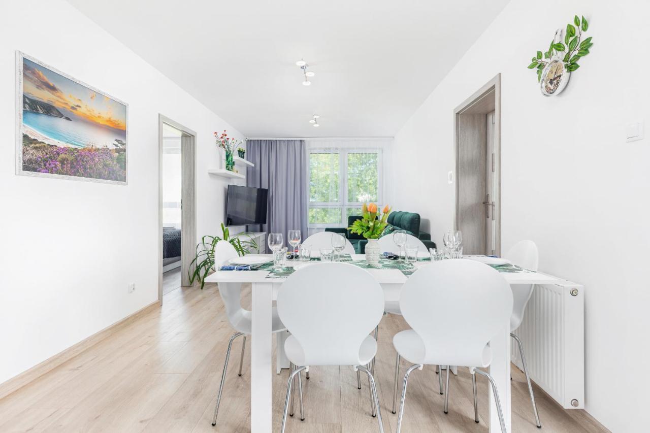 Apartament Deluxe Platany C38 By Renters Apartment Колобжег Екстериор снимка