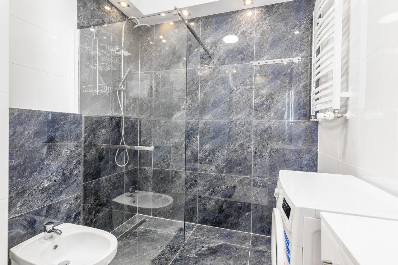 Apartament Deluxe Platany C38 By Renters Apartment Колобжег Екстериор снимка