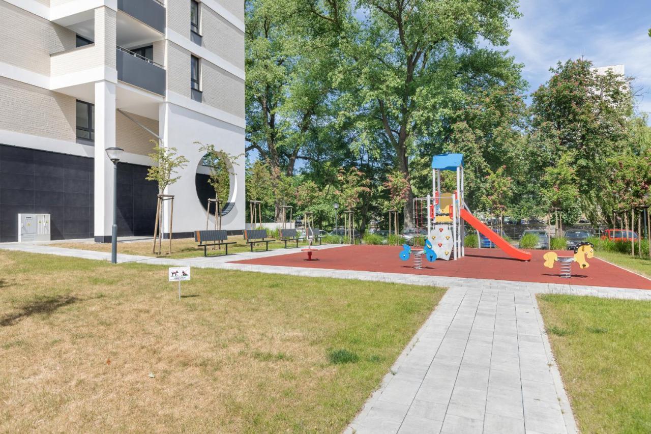 Apartament Deluxe Platany C38 By Renters Apartment Колобжег Екстериор снимка
