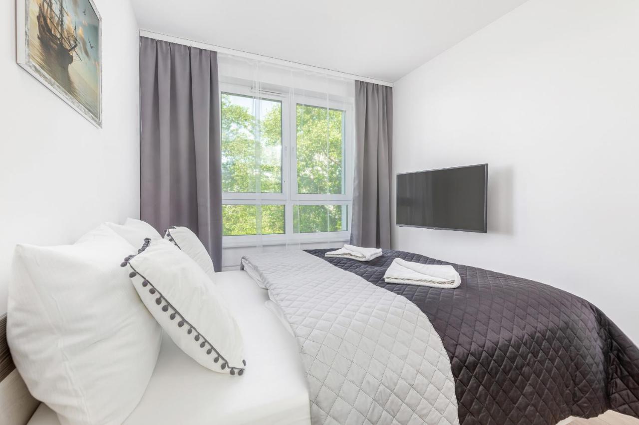 Apartament Deluxe Platany C38 By Renters Apartment Колобжег Екстериор снимка