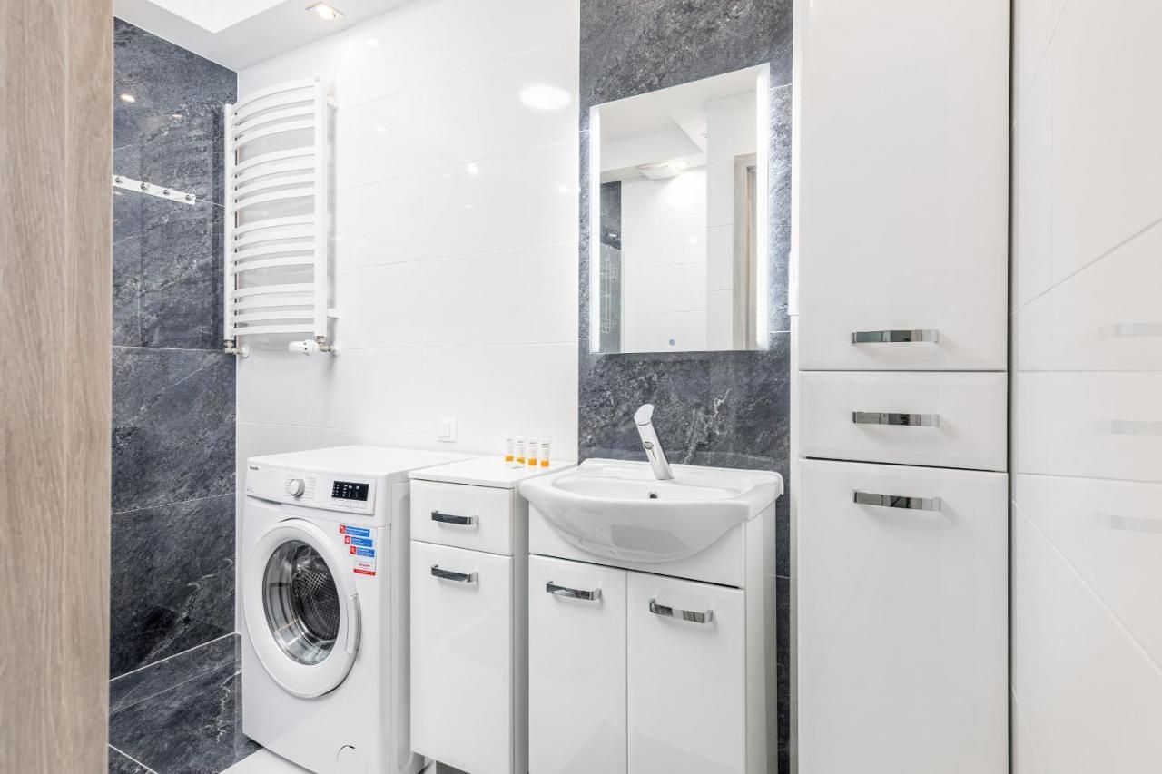 Apartament Deluxe Platany C38 By Renters Apartment Колобжег Екстериор снимка